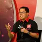 Direktur Utama PT GTS Joko Driyono (kanan) memberikan keterangan saat konferensi pers musim kedua Torabika Soccer Championship 2016, Jakarta, Rabu (31/8). (Liputan6.com/Fery Pradolo)