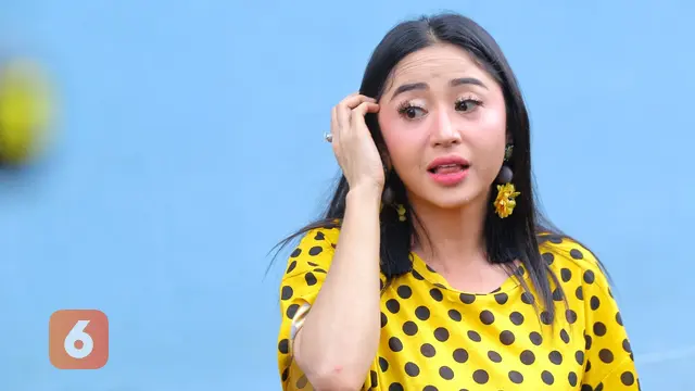 [Bintang] Dewi Perssik