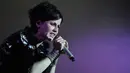 Vokalis The Cranberries, Dolores O’Riordan, tampil di atas panggung festival Cognac Blues Passion di Prancis pada 7 Juli 2016. Dolores O’Riordan meninggal dunia secara mendadak di London, pada Senin (15/1), dalam usia 46 tahun (GUILLAUME SOUVANT/AFP)