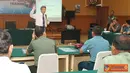 Citizen6, Jakarta: Pelatihan Operasional Media, dihadirkan pula trainers dari Sundhurst Royal Military Academy Inggris yaitu Mr. Ronald Leonardo Mc Court dan Mr Simon Patric Taylor. (Pengirim: Badarudin Bakri).
