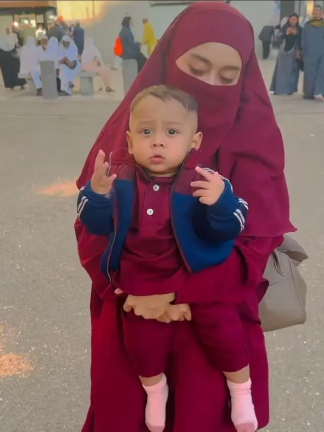 Tak Hanya Sekali, Ini 6 Potret Lesti Kejora Saat Pakai Cadar