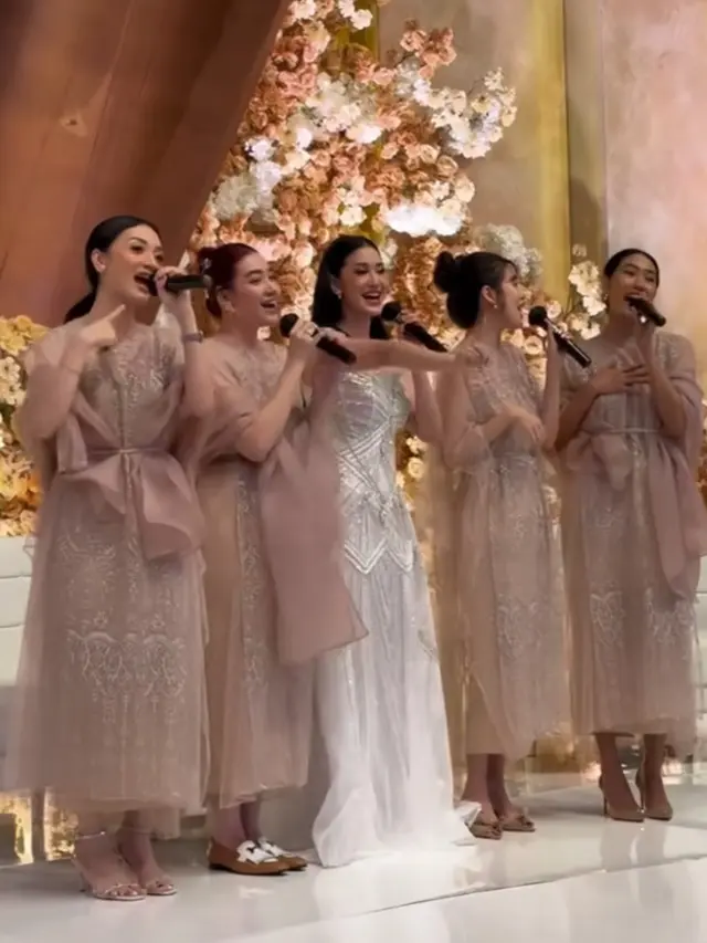 Tampilan ex Member Girlband Princess Jadi Bridesmaid di Pernikahan Elma Agustin. [@alikaislamadina]