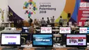 Deretan komputer tersedia untuk membantu pewarta membuat dan mengirim berita Asian Games 2018, JCC, Jakarta, Selasa (14/8). Asian Games 2018 berlangsung hingga 2 September mendatang. (Liputan6.com/Helmi Fithriansyah)