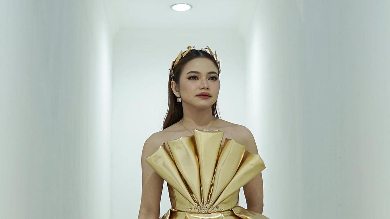 Potret Lady Rara bersama Hyuk VIXX (Sumber: Instagram/@lida_rara06)