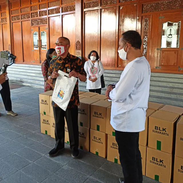 BLK Surakarta Donasi APD Dukung Gugus Tugas Hadapi Covid-19
