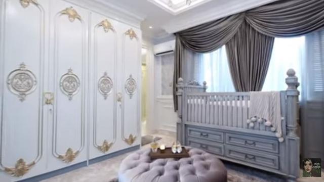 Kamar Bayi Mewah Tasya Farasya, Kental Nuansa Eropa nan Klasik