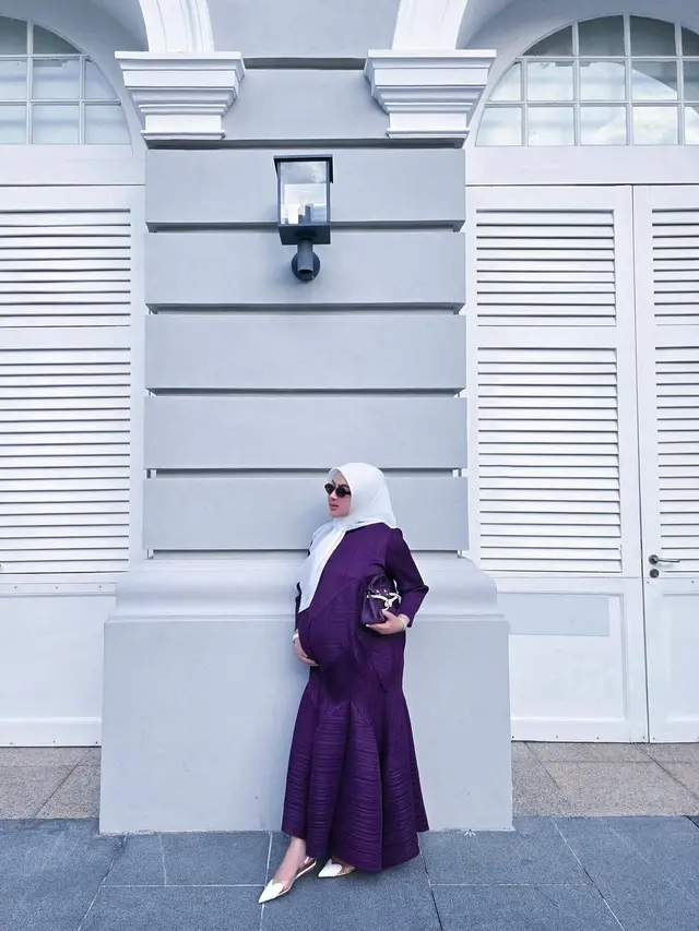 8 Potret Syahrini di Kehamilan 8 Bulan, Sudah Siapkan Kamar Bayi