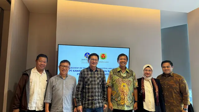 Sampoerna Kayoe, perusahaan asal Singapura yang bergerak di bidang industri produksi Wood Pellet telah menandatangani Perjanjian Pemanfaatan Lahan Tanah Industri (PPTI) dengan PT Kawasan Industri Terpadu Batang.