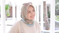 Tren Hijab Segi Empat Bermotif untuk Lebaran
