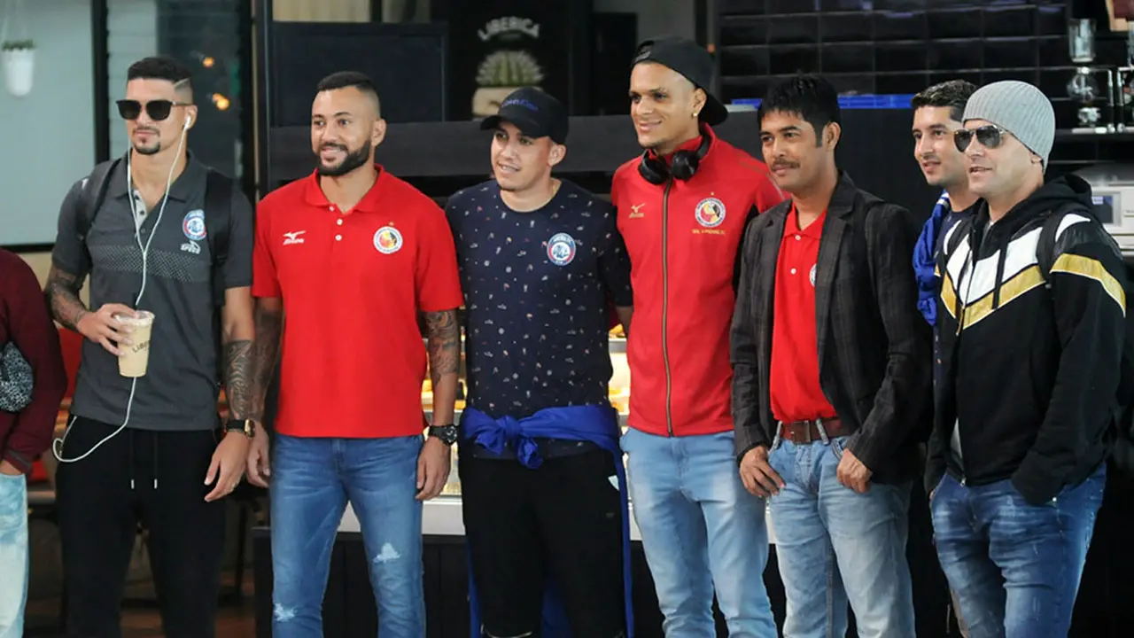 Pemain asing Arema dan Arema bersama Nilmaizar