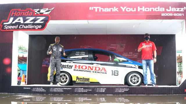 Seremoni perpisahan dengan Honda Jazz untuk balap nasional (ist)
