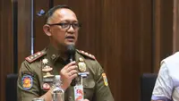 Mobil Pelat Merah Satpol PP DKI Jakarta Parkir di Trotoar, Ini Penjelasan Pimpinannya