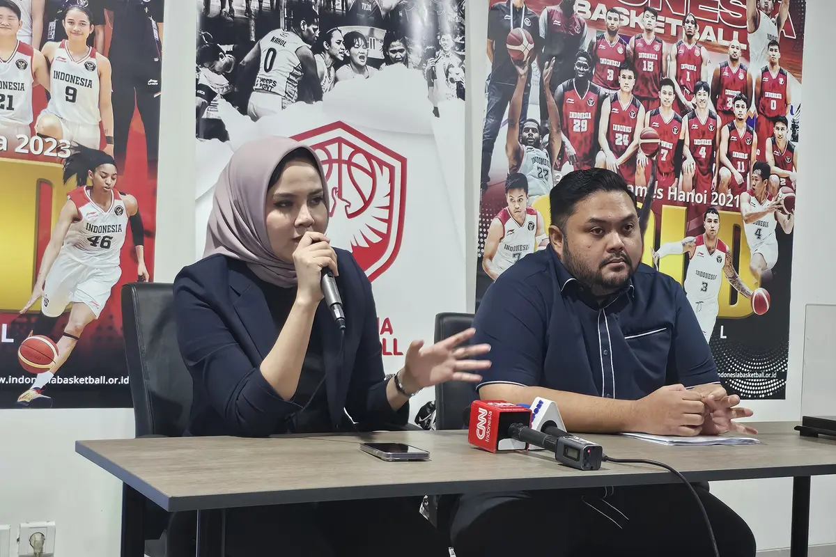 Sekjen Perbasi Nirmala Dewi Memberikan Keterangan Pers di Jakarta
