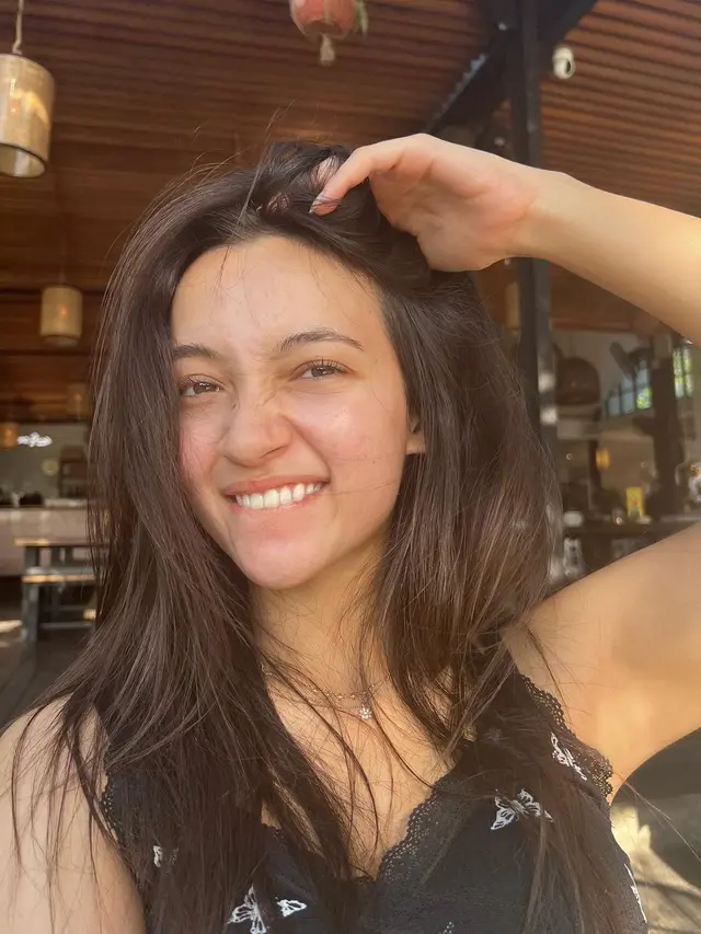 7 Potret Megan Domani Tampil Tanpa Makeup, Banjir Pujian