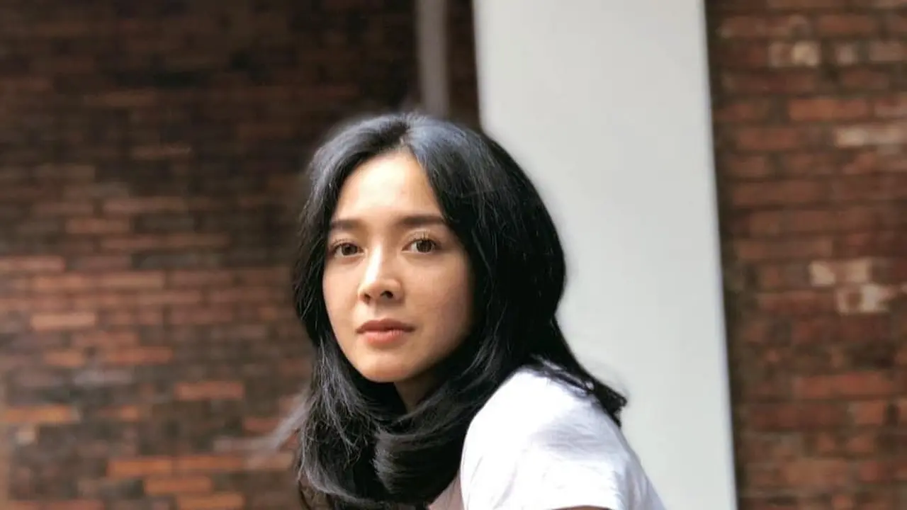 Lama Vakum, Ini 7 Potret Terbaru Dea Ananda yang Tetap Awet Muda