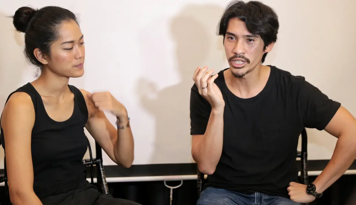 Jika memiliki waktu luang, Prisia Nasution dan Aidil Putra memanfaatkan untuk diving bersama. Seperti diketahui, pasangan ini sama memiliki hobi traveling. Keduanya menikah sejak 1 Juni 2016. (Adrian Putra/Bintang.com)