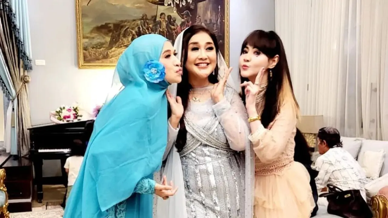 Paramitha Rusady menggelar pesta ulang tahun ke-56 (Foto: Instagram @itadyahpurnamasari)