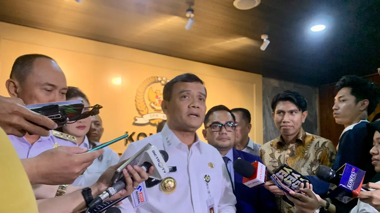 Gubernur Jawa Tengah, Ahmad Luthfi usai menghadiri rapat kerja (raker) dengan Komisi II DPR RI.