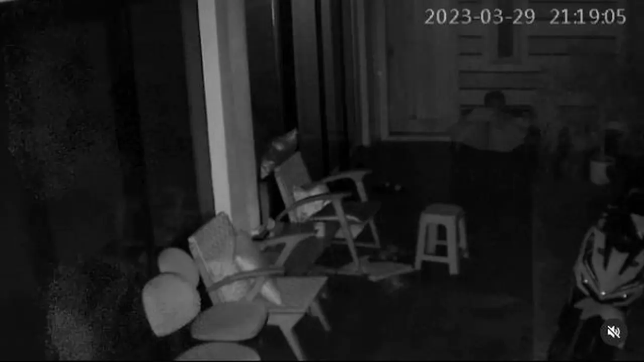 Penampakan Diduga Pocong Terekam di Rumah Jessica Iskandar, Terlihat Lompat-Lompat