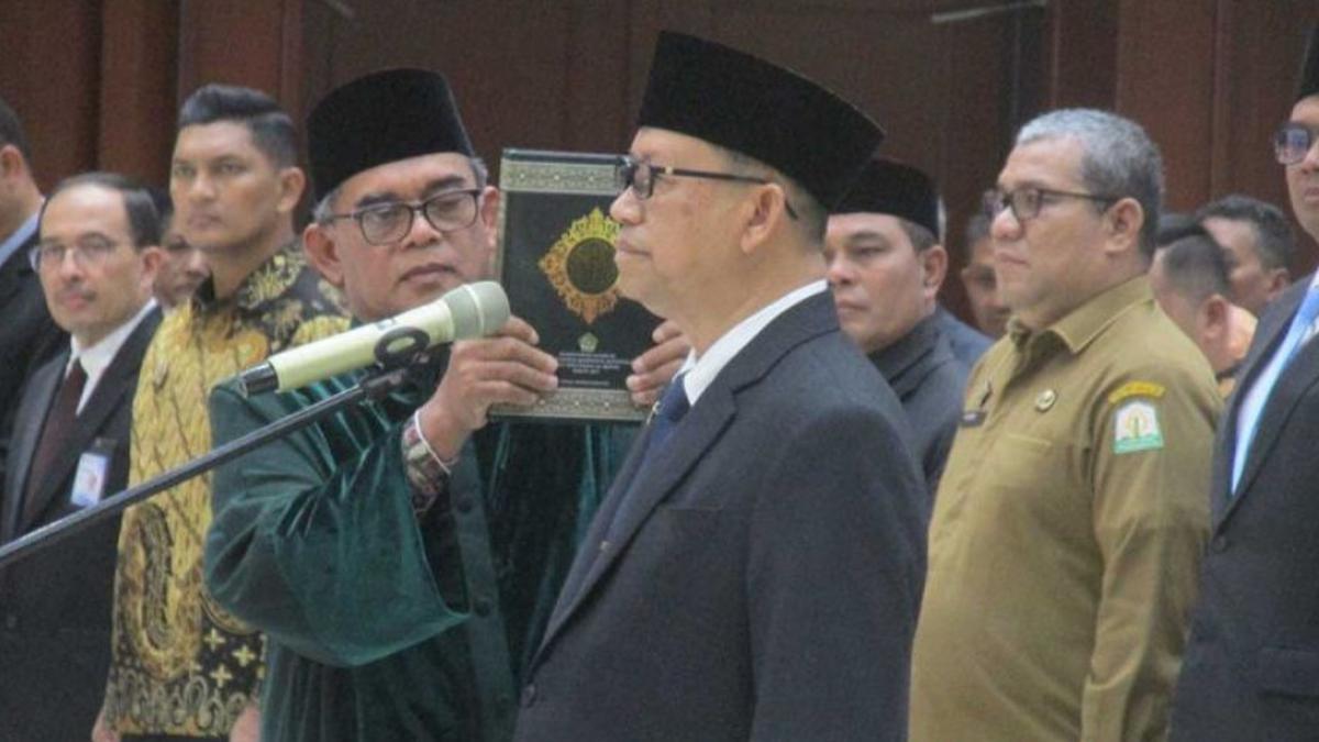 Mirza Tabrani Resmi Jadi Rektor Universitas Syiah Kuala Banda Aceh