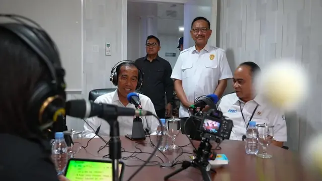 Jokowi Siaran dari RRI IKN