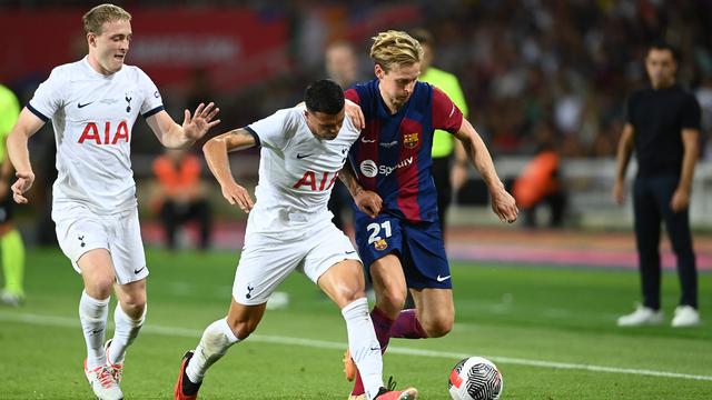 Gelandang Barcelona, Frenkie de Jong.