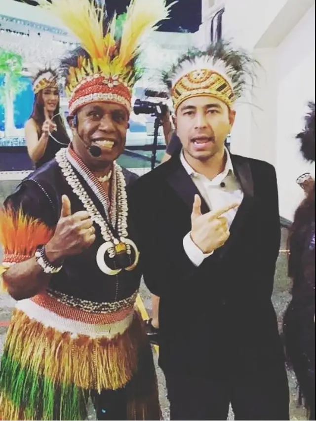 Bersama Pengisi Acara, Ini 7 Potret Raffi Ahmad di Pembukaan PON XX Papua