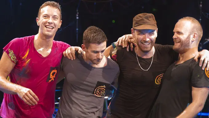 Coldplay Sembunyikan Lirik di Perpustakaan Seluruh Dunia