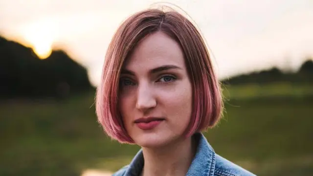 Miliki Rambut Sebahu, 5 Artis Ini Malah Terlihat Lebih Segar