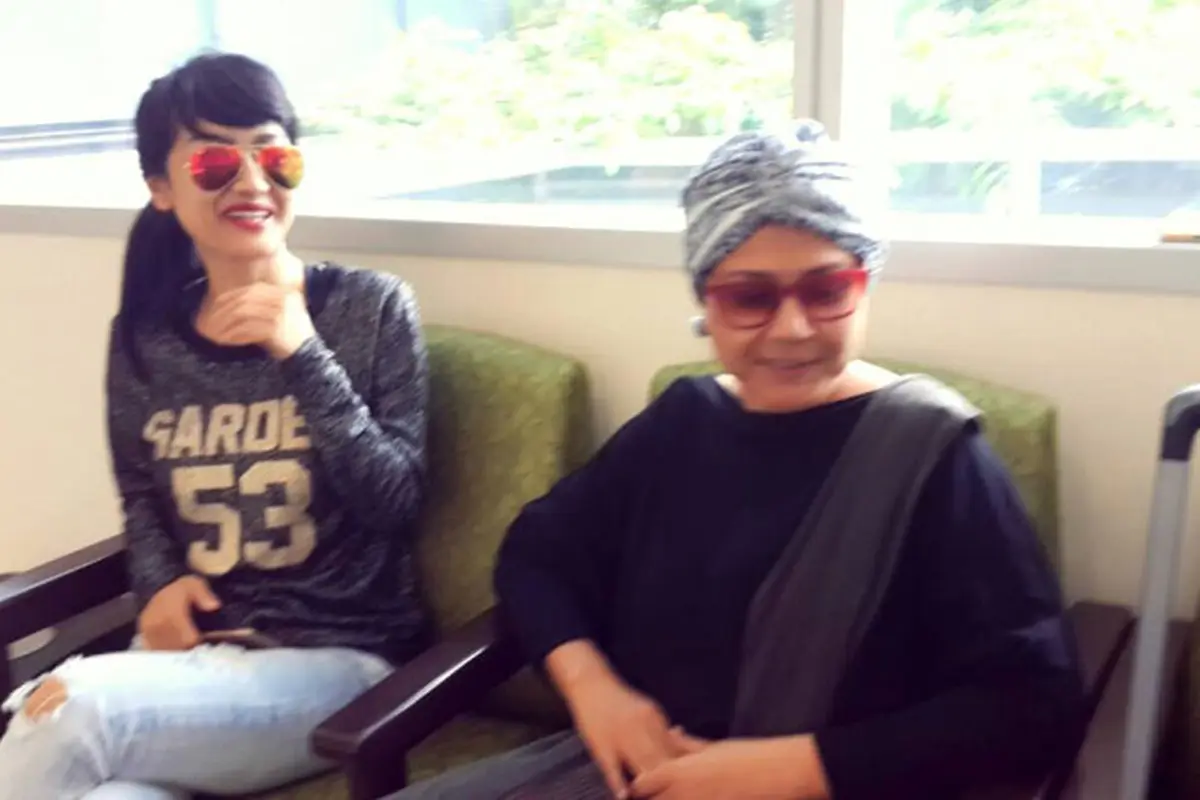 Ria Irawan sindir sahabatnya, Julia Perez