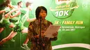 Perwakilan PT Nestlé Indonesia, Prawitya Soemadijo memberikan keterangan saat konferensi pers di Balai Kota DKI Jakarta (15/6). Lomba lari tersebut akan dimeriahkan dengan kategori baru yaitu 5K dan Family Run. (Liputan6.com/Gempur M Surya)