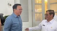 Mantan Gubernur DKI Jakarta, Basuki Tjahaja Purnama (Ahok), bertemu dengan Gubernur DKI Jakarta Pramono Anung di Balai Kota Jakarta, Rabu (20/8/2025) (Liputan6.com/Winda Nelfira)