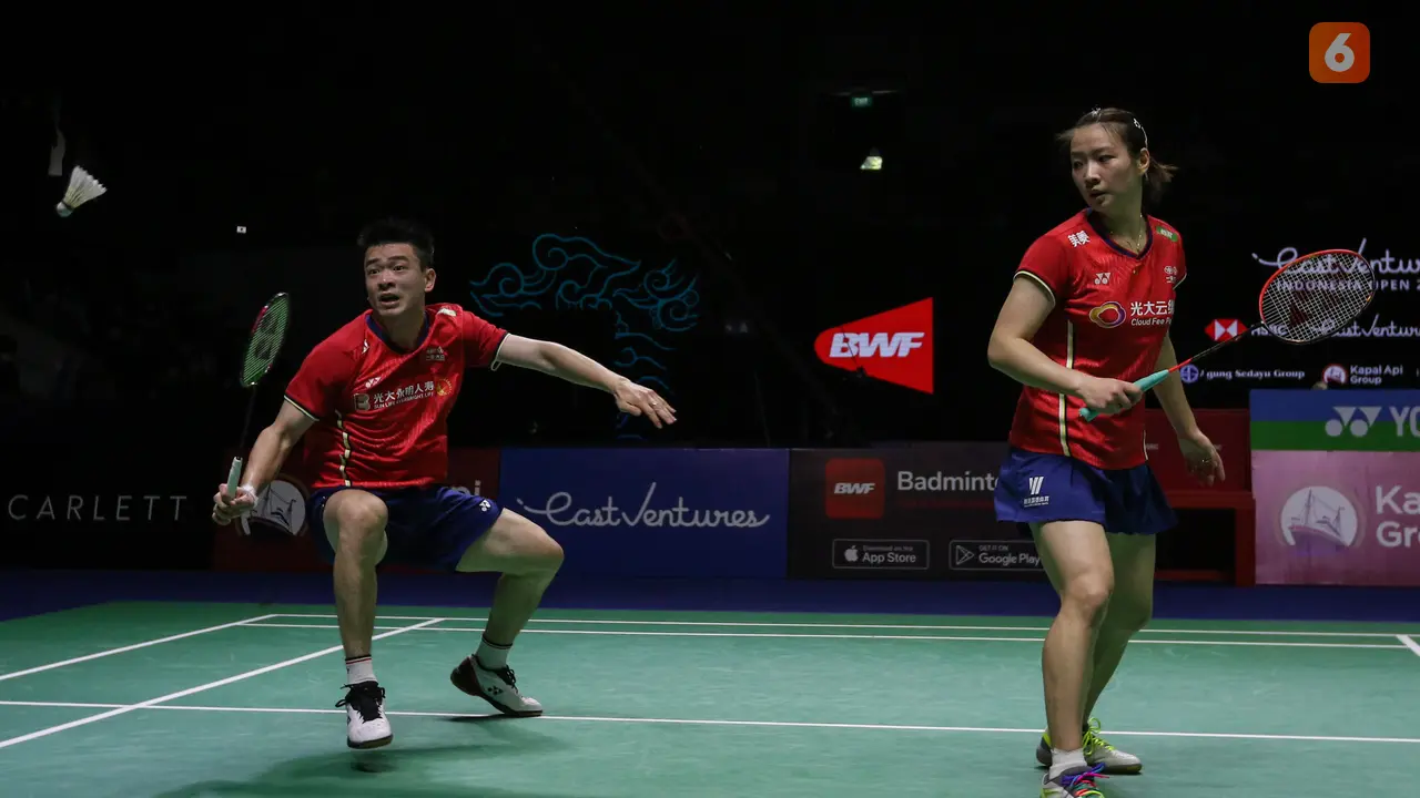 Ganda campuran China - Zheng Siwei/Huang Yaqiong