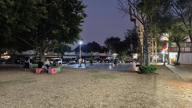 Hasil Foto Malam Oppo Find N3 Flip.