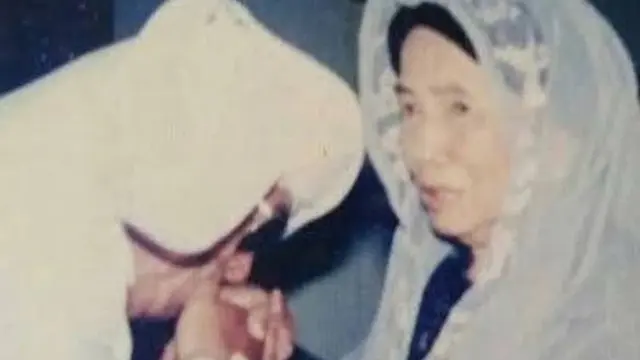 Mbah Nyai Rodliyah Djazuli, Ummul Ma'had Ponpes Al Falah Ploso Kediri (Sumber : NU Onlie)