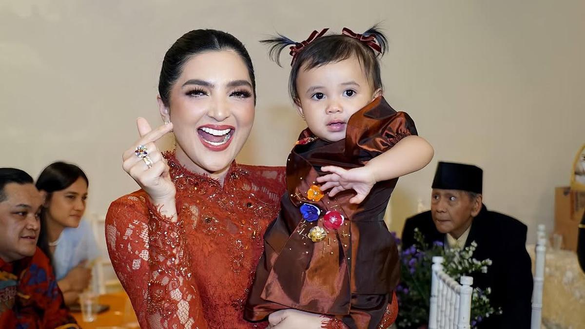 5 Potret Kompak Ashanty dan Azura, Anak dari Aurel Hermansyah dan Atta Halilintar