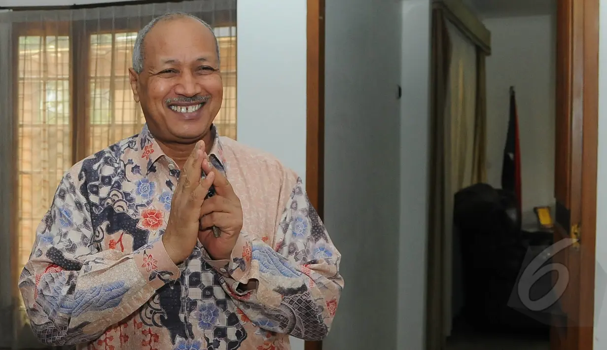 Abd Al Rahim Al Siddig menyambut kedatangan Liputan6.com dengan senyum yang hangat, Jakarta, Senin (23/3/2015). Kepada Liputan6.com Abd Al Rahim Al Siddig menceritakan banyak hal tentang kerjasama Sudan dengan Indonesia.(Liputan6.com/Herman Zakharia)