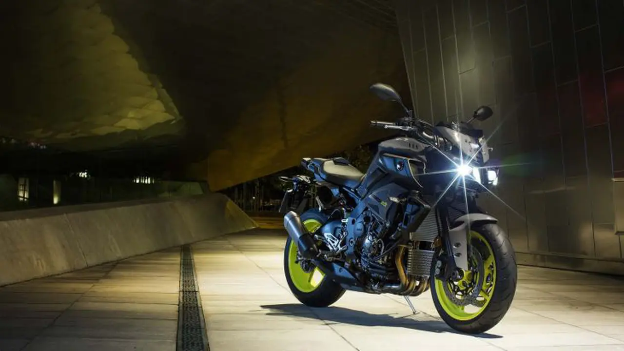 Versi Telanjang Yamaha R1 Lebih Jinak