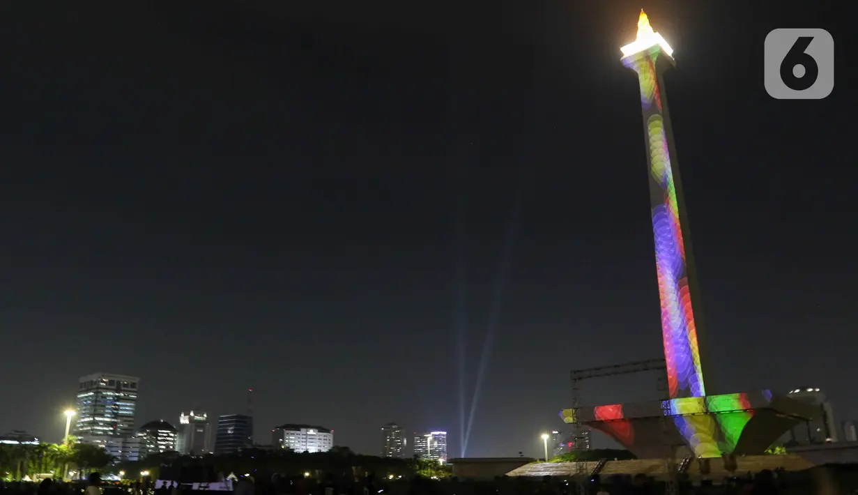 Pertunjukan ini dapat dinikmati dalam dua sesi, yaitu pukul 20.00 WIB - 20.30 WIB dan pukul 21.00 WIB - 21.30 WIB. (Liputan6.com/Herman Zakharia)
