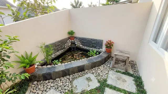Contoh Kolam Ikan di Rumah Tipe 21