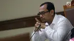 Terdakwa kasus dugaan suap seleksi pengisian jabatan pimpinan tinggi di Kemenag, Haris Hasanuddin saat menjalani sidang lanjutan di Pengadilan Tipikor, Jakarta, Rabu (19/6/2019). Sidang beragendakan mendengarkan keterangan saksi yang dihadirkan JPU KPK. (Liputan6.com/Helmi Fithriansyah)