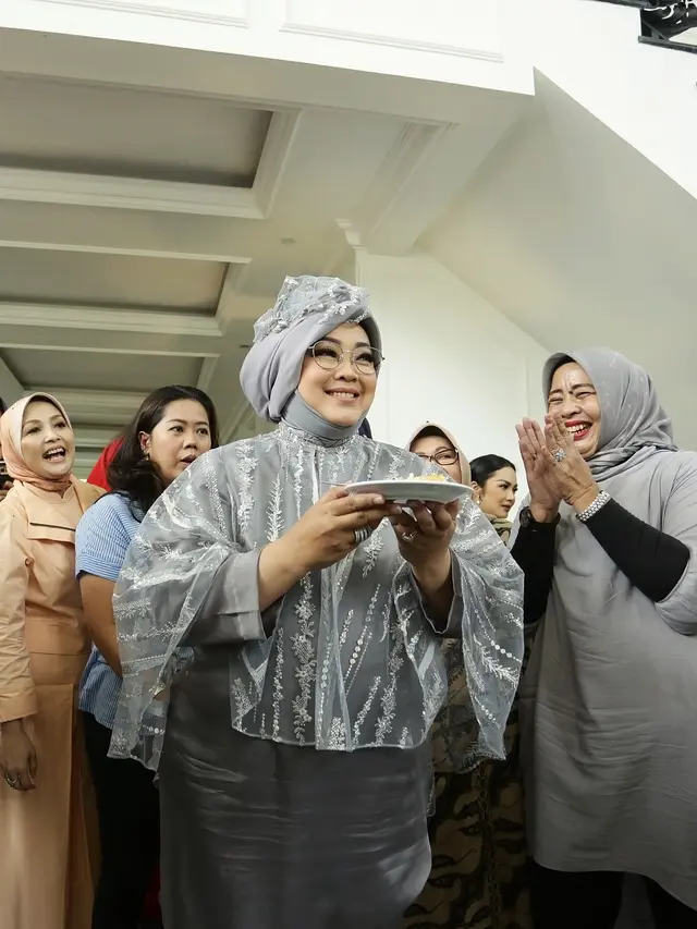 [Fimela] Rina Gunawan