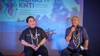 Menteri Koperasi dan UKM Teten Masduki dan Menteri BUMN Erick Thohir dalam acara Munas IV Kesatuan Nelayan Tradisional Indonesia (KNTI) 2022.