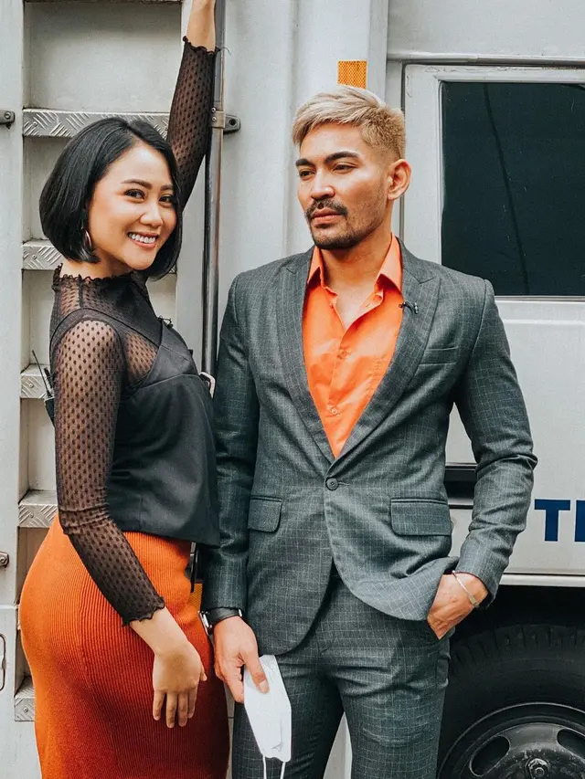 Potret Robby Purba Dengan Rambut Pirang, Jadi Sorotan. (Sumber: Instagram/robbypurba)