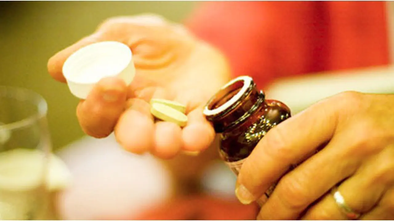 (c) vemale.com