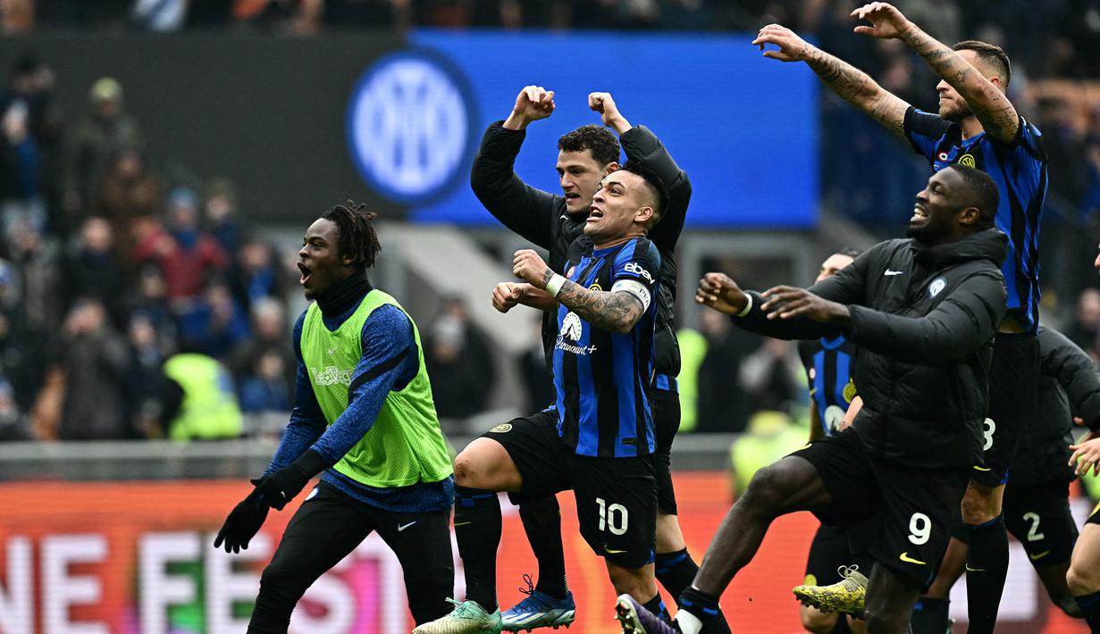 Hingga pekan ke-22 Serie A 2023/2024 Inter Milan yang sementara menempati peringkat pertama klasemen sementara baru kebobolan 10 gol dengan memasukkan 50 gol. Baru bermain dalam 21 laga, Inter Milan sukses mengemas 54 poin hasil dari 17 kali menang, 3 kali imbang dan satu kali kalah. (AFP/Gabriel Bouys)
