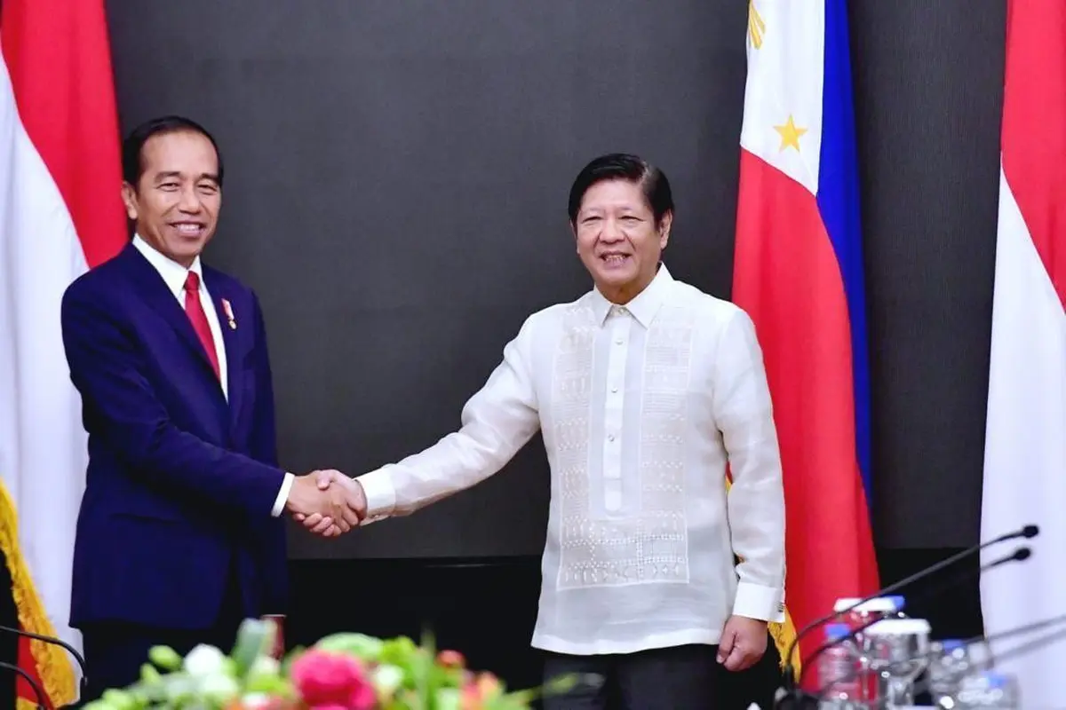 Presiden Joko Widodo (Jokowi) saat bertemu Presiden Ferdinand Marcos Jr. di Istana Malacañang, Manila, Filipina, Rabu (10/1/2024).