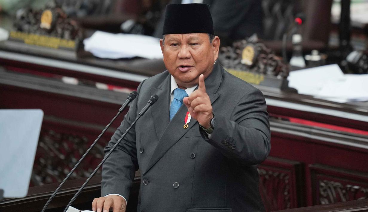 Presiden Republik Indonesia, Prabowo Subianto, saat menyampaikan pidatonya pada sidang paripurna Dewan Perwakilan Rakyat (DPR) di Jakarta, Rabu 20 Mei 2026. (AP Photo/Achmad Ibrahim)