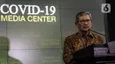 Juru bicara pemerintah untuk penanganan virus corona, Achmad Yurianto memberikan keterangan di Kantor Staf Presiden, Komplek Istana Negara, Jakarta, Kamis (5/3/2020). Keterangan terkait isu virus corona serta mengantisipasi informasi hoaks tentang virus tersebut. (Liputan6.com/Faizal Fanani)