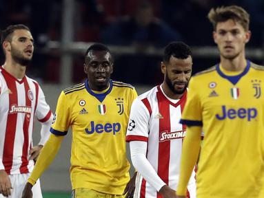 Gelandang Juventus, Federico Bernardeschi, melakukan selebrasi usai mencetak gol ke gawang Olympiakos pada laga Liga Champions di Stadion Georgios Karaiskakis, Rabu (6/12/2017). Juventus menang 2-0 atas Olympiakos. (AP/Thanassis Stavrakis)